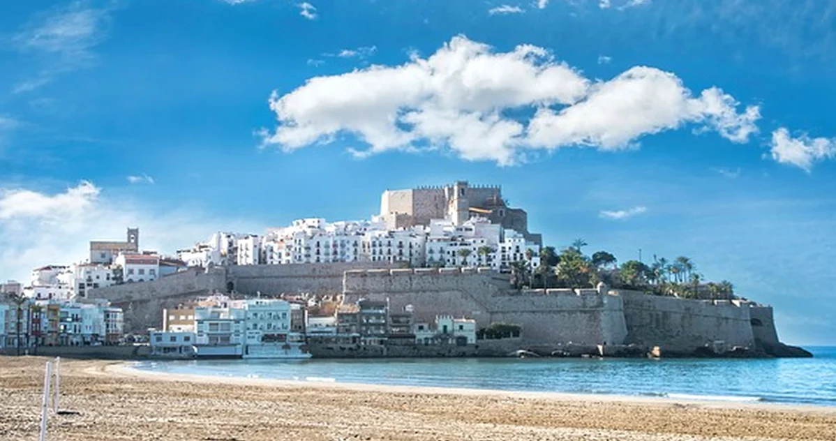 Trabajar en Huelva: empleos, salarios y sectores en 2026