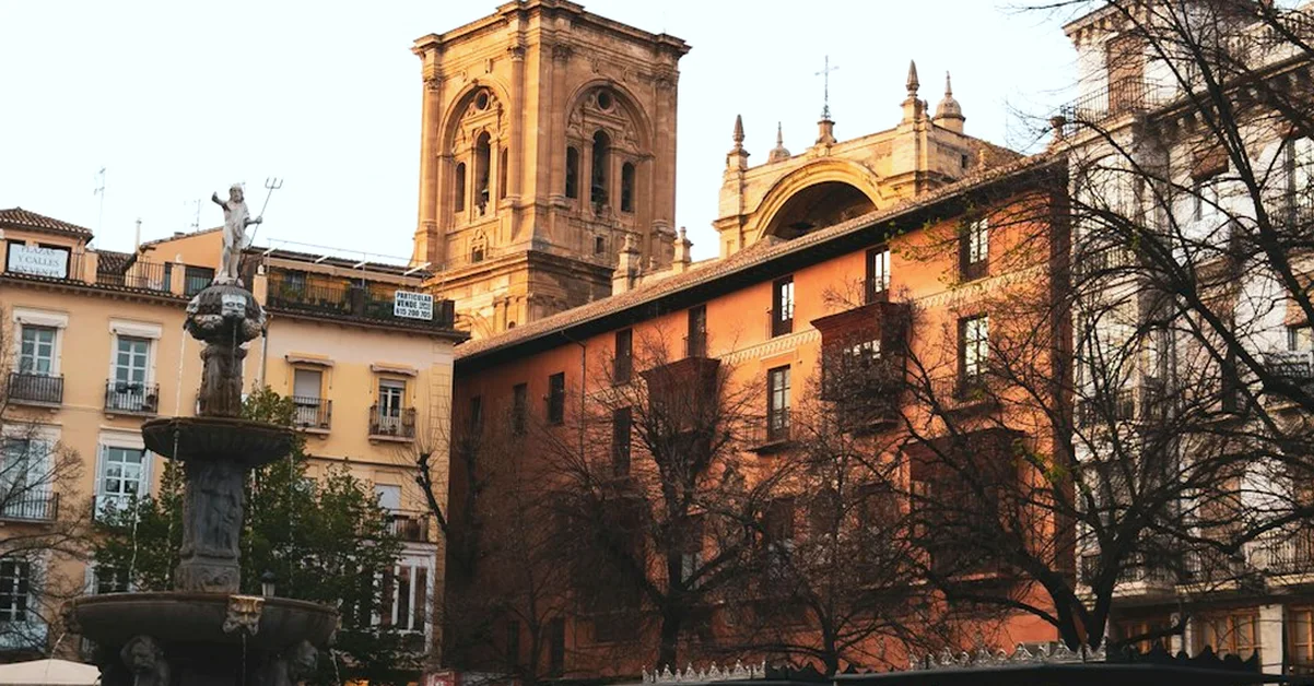 Vivir en Granada: guía práctica para instalarse en 2026